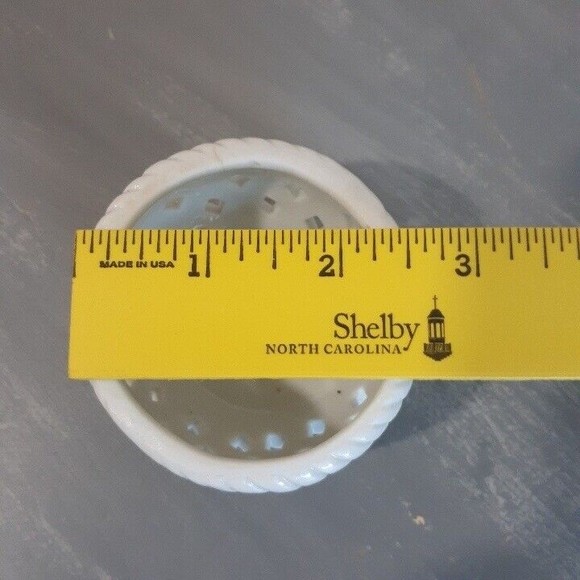 White Floral Porcelain Basket Weave Covered Trinket Dish - Picture 4 of 5